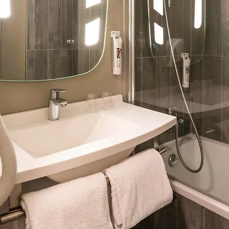 Ibis Paris Alesia Montparnasse Hotel Exterior photo