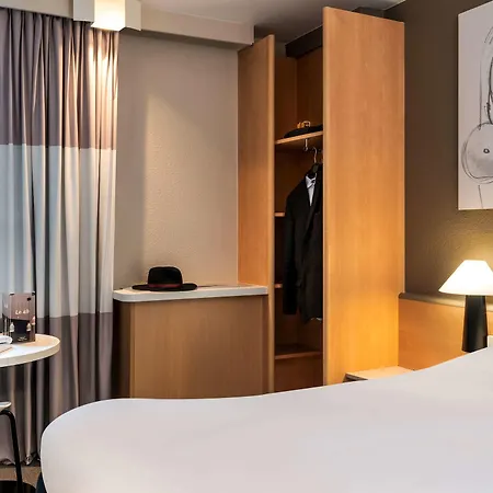 Ibis Paris Alesia Montparnasse Hotel Exterior photo