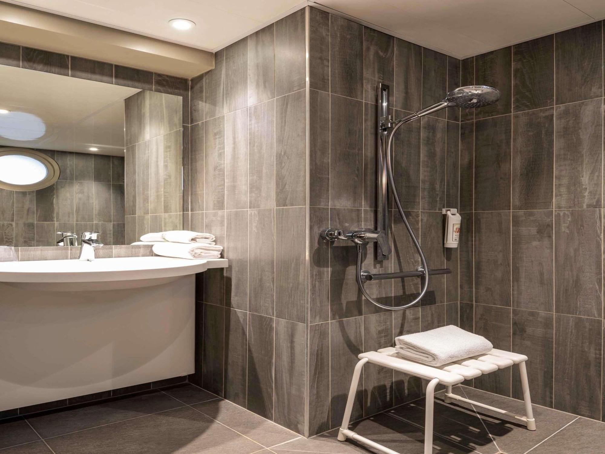 Hotel Ibis Alesia Montparnasse Parigi