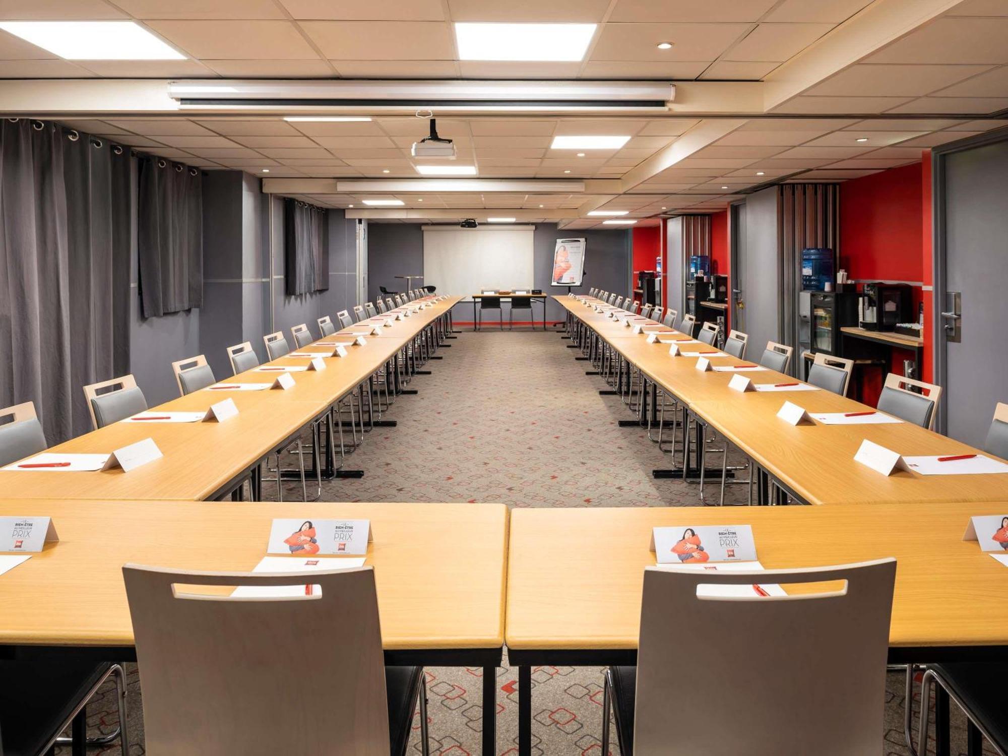Ibis Alesia Montparnasse 3*